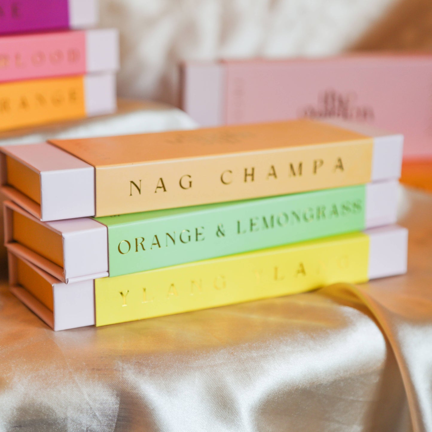 Der Goldene Altar//Muse Natural Weihrauch - Rose & Vetiver